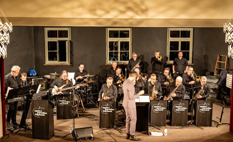 Apple’s Paradise Big Band