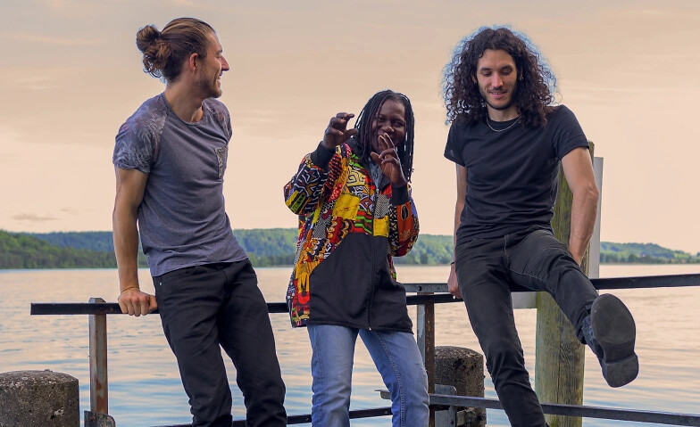 Folk & World: Issa Kouyaté Trio