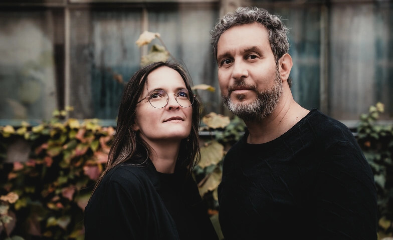 Reto Burrell & Lin Stucki