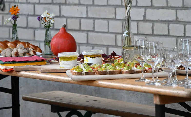 Huebhof Herbstmarkt und Weltacker Erntefest