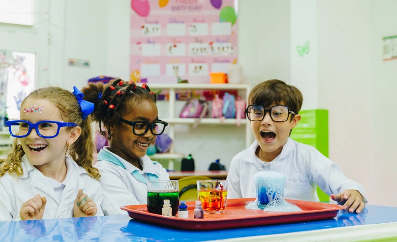 SciStay - Forschen, Entdecken & Staunen für Kinder und Teens