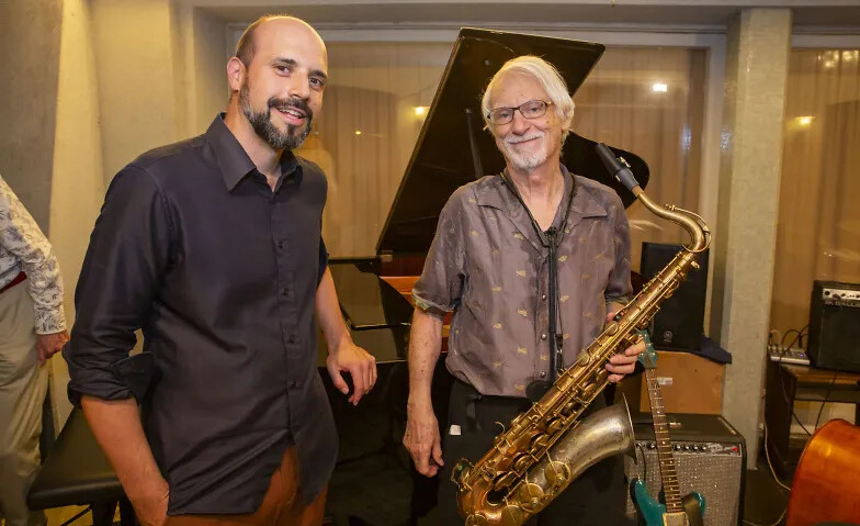 Shake, Shuttle & Blow  Bruno Spoerri meets Claude Diallo