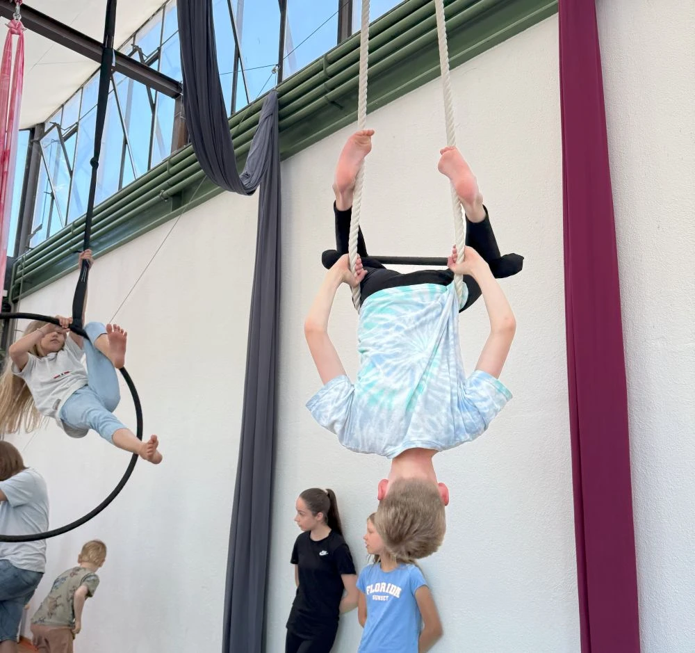 AERIAL CIRCUS FÜR KINDER 🎪🤸‍♀️✨