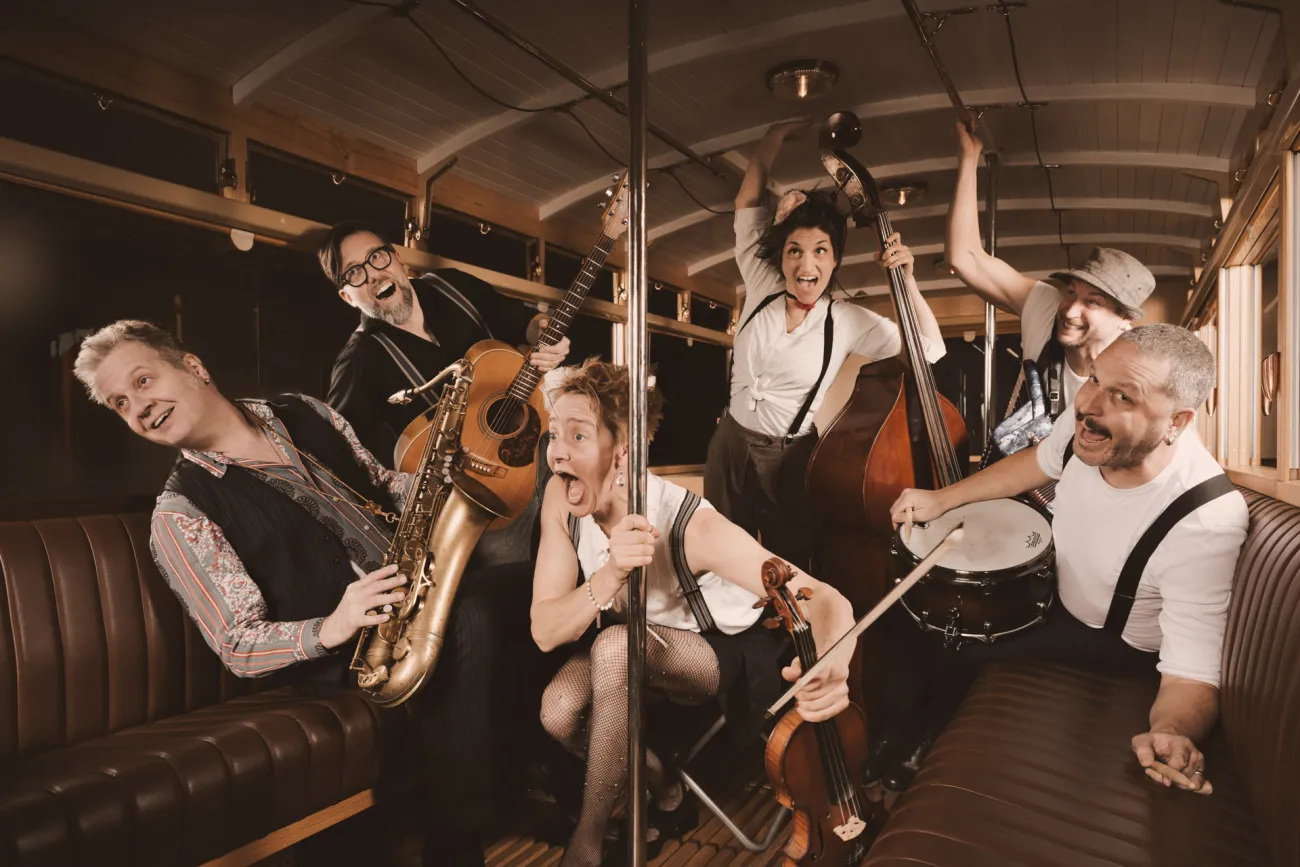 Feet Peals - Folk fes­tiv