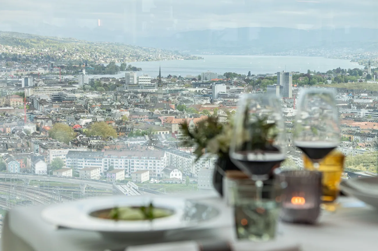 Salzburg trifft Steiermark: Wine&Dine und Live-Musik
