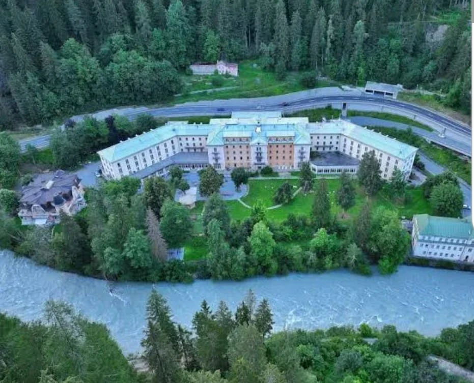 Exklusiv Frauen Retreat im Engadin  Kur-und Kulturhotel Scuol Palace