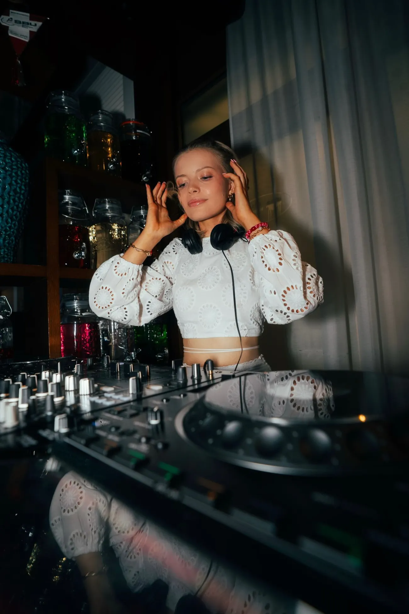 WHO NEEDS HALLOWEEN WHEN YOU CAN HAVE SIELLE B2B MARIAT